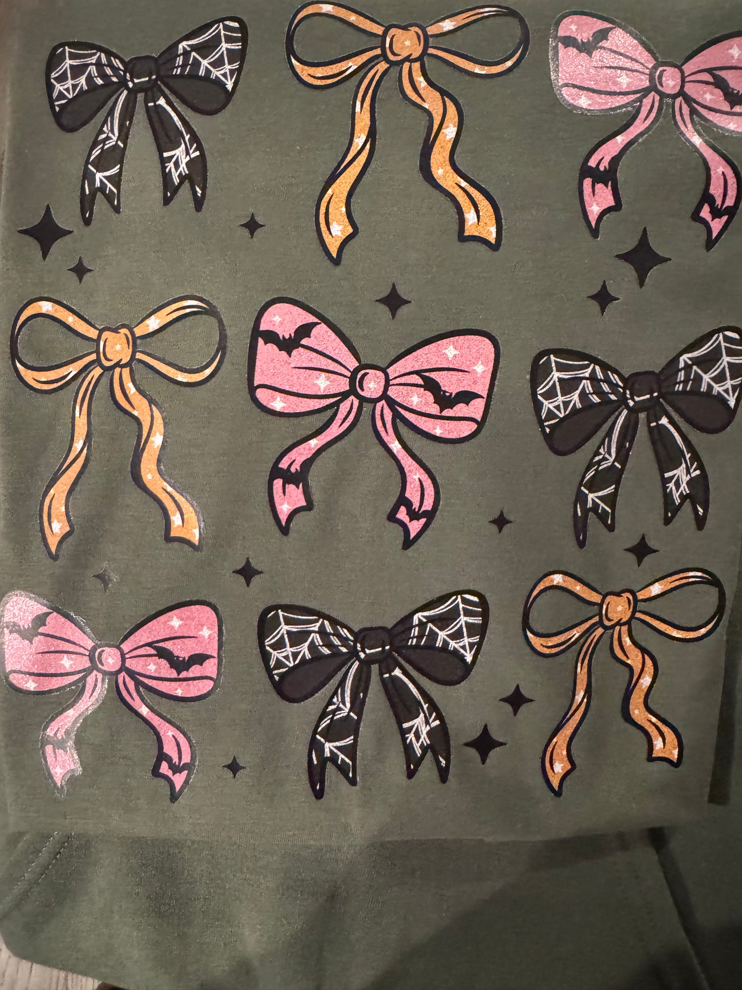 Glitter Spooky Bow Fall Tee | Stylish Halloween Graphic T-Shirt